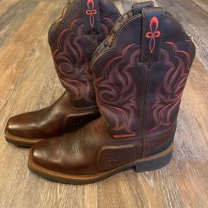 Tony Lama Stars ST1009 women’s waterproof boots